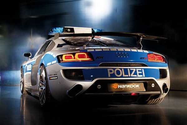 102 πιο εξωτικά αυτοκίνητα της αστυνομίας στον κόσμο (20 φωτογραφίες)