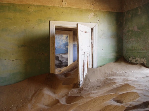 59 Ghost Towns You Can Visit (28 photos)