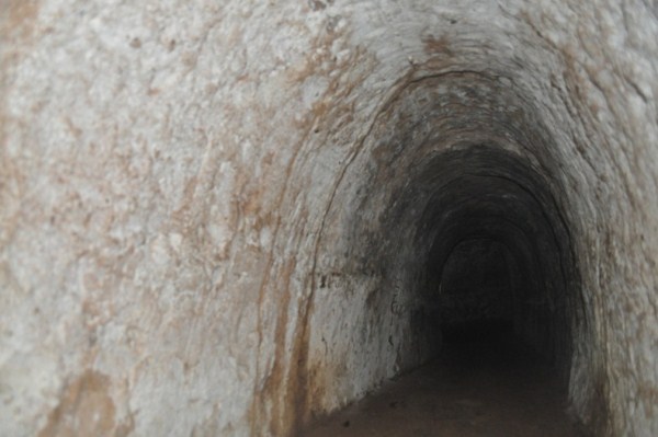 cu chi tunnels 2 The Underground Tunnels Used by Viet Cong Guerrillas (21 photos)