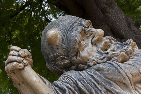 bizarre wtf statues 4 Strange Statues From Around the World (65 photos)