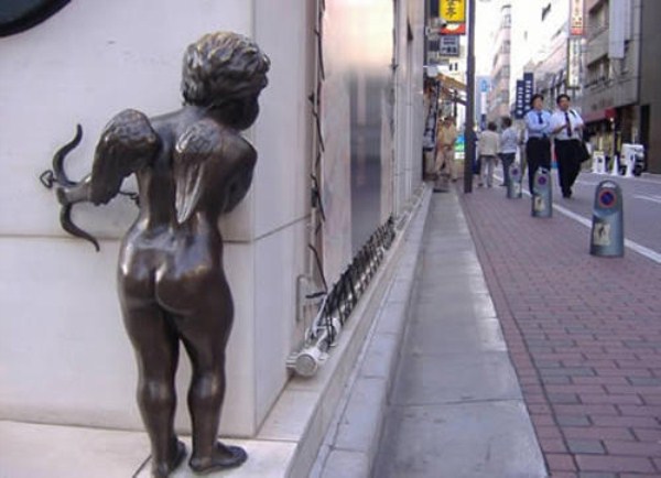 bizarre wtf statues 48 Strange Statues From Around the World (65 photos)