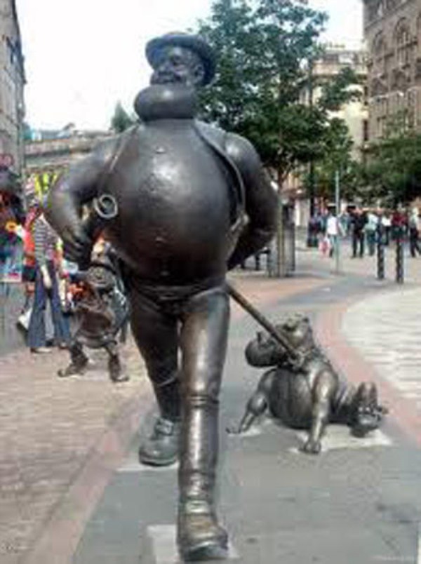 bizarre wtf statues 51 Strange Statues From Around the World (65 photos)