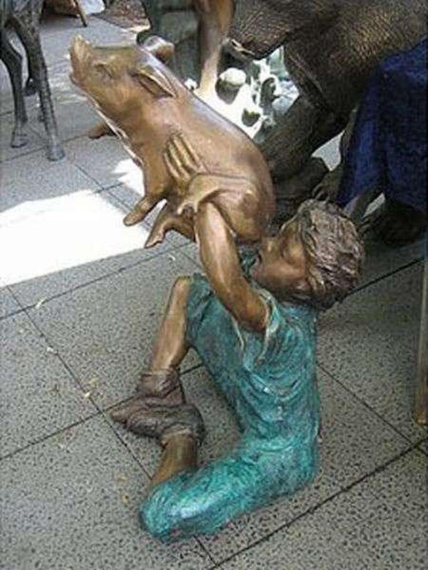 bizarre wtf statues 59 Strange Statues From Around the World (65 photos)