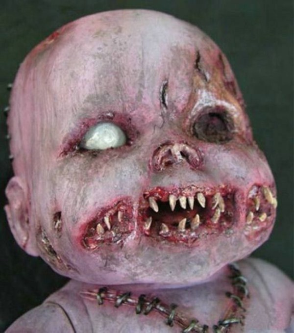 creepy dolls 31 These Dolls Came Straight From Hell (41 photos)