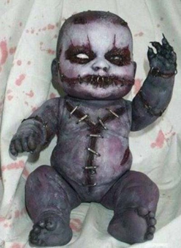 creepy dolls 39 These Dolls Came Straight From Hell (41 photos)