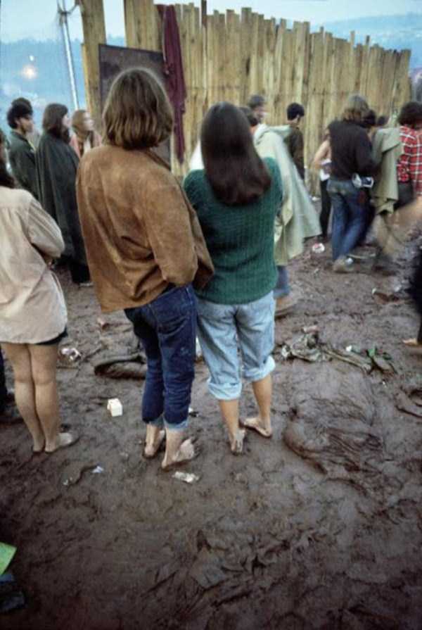 Interesting Photos From the Legendary Woodstock Festival (51 photos