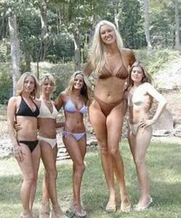 Tall Women Naked