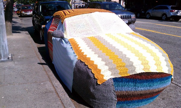 The Coolest Car Yarn Bombs (15 photos)