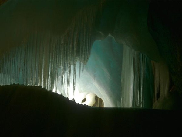 The World’s Largest Ice Cave (8 photos)