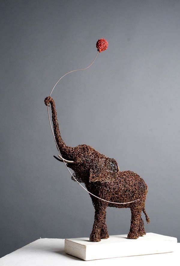 Mind blowing Wired Sculptures (13 photos)