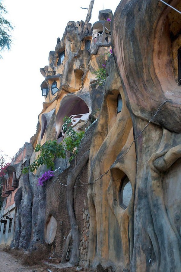 Crazy House In Vietnam (28 photos)