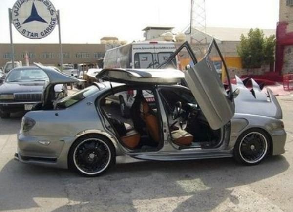 BMW with Crazy Doors (9 photos)