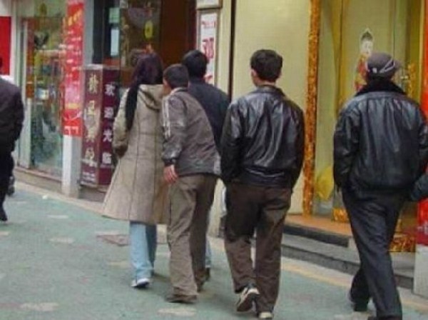 Pick Pocketing in Asia (19 photos)
