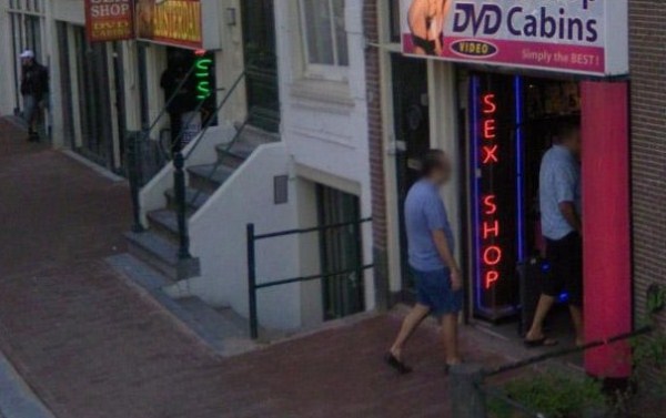Bizarre Google Street Views (31 photos)