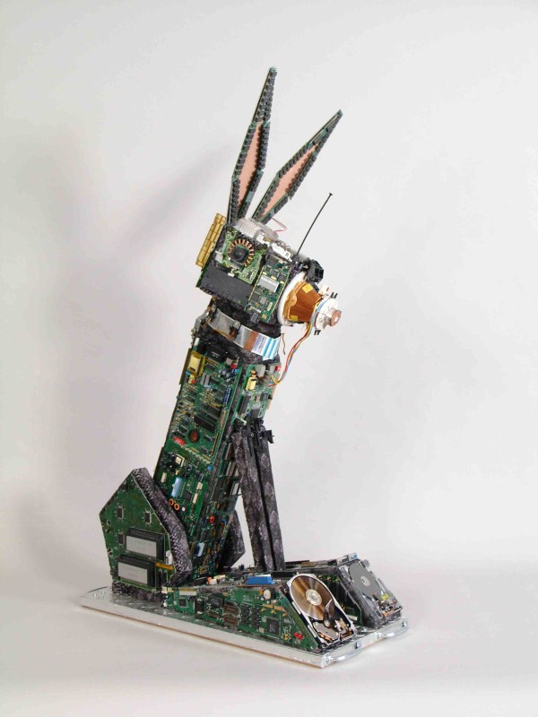 Computer Parts Sculptures (35 photos)