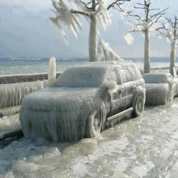 Cars Аfter Аn Ice Storm (18 photos) 18