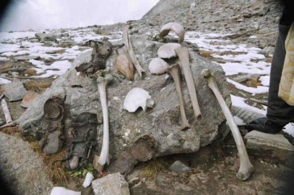 Roopkund Skeleton Lake (32 photos)