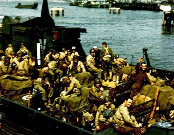 World War 2 Color Photos (55 photos)