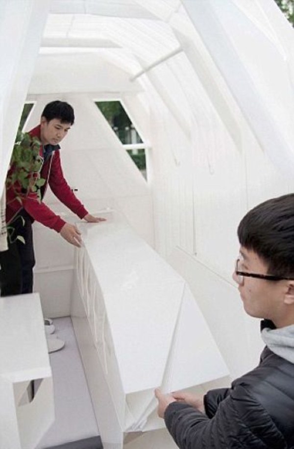 Tiny Bicycle House (9 photos)