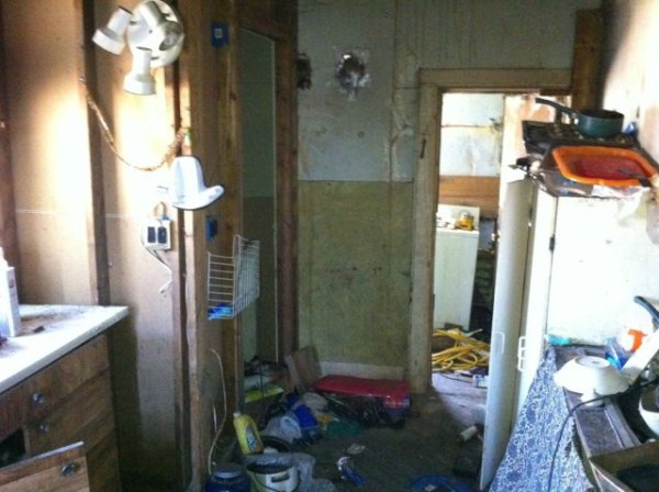 Extremly Filthy House (35 photos)