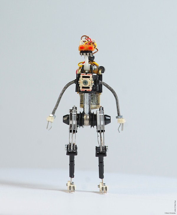 Tiny Robots Made from Recycled Electronic Components (62 photos)