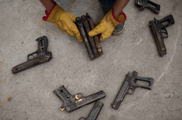 Drug War Guns Turned into Musical Instruments (15 photos)