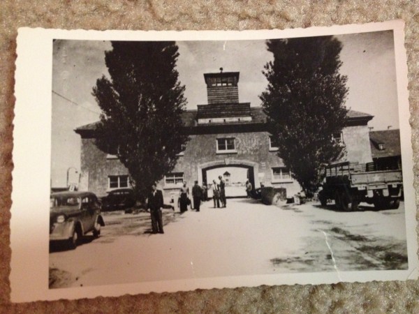 Holocaust Photos (37 photos)