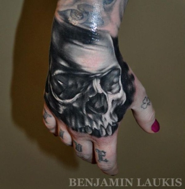 incredibly_artistic_tattoos_640_10