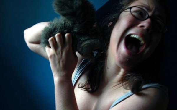 Women vs Animals (35 photos)