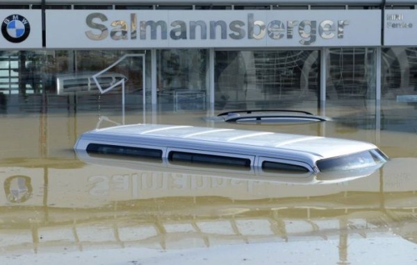 Flooded Cars in Germany (35 photos)