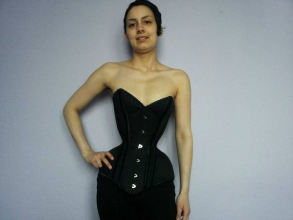 Wearing Corset for Three Years (30 photos)