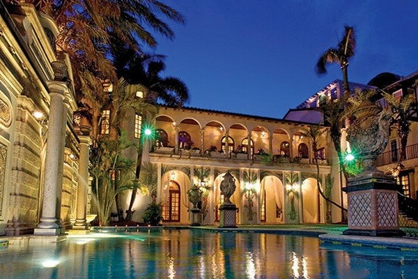 Gianni Versaces Mansion (35 photos)