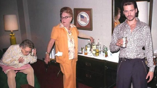 36 Photos That Have a Lot of Explaining To Do (36 photos)