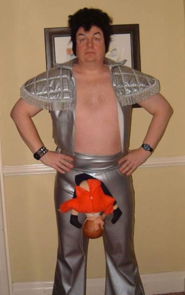 36 Photos That Have a Lot of Explaining To Do (36 photos)