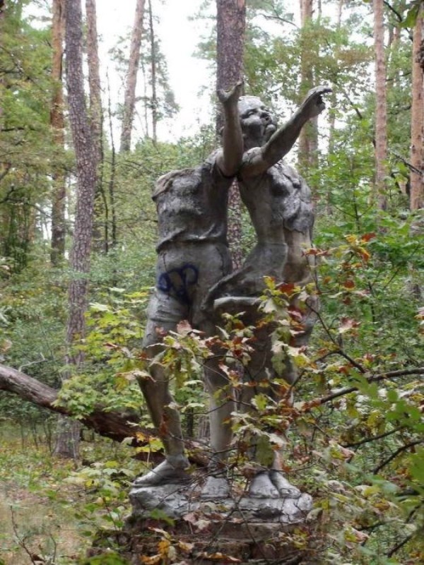 Abandoned Summer Camps in Russia (39 photos)