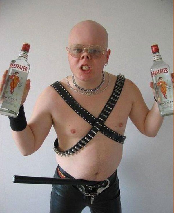 36 Photos That Have a Lot of Explaining To Do (36 photos)