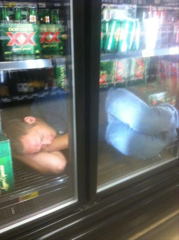 Must Have Been an Epic Night (100 photos)