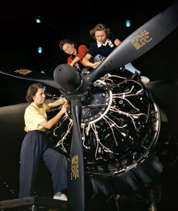 WW2 Photos Restored and Colorized (36 photos)