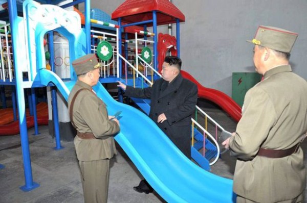 Kim Jong-un’s Daily Routine (23 photos)