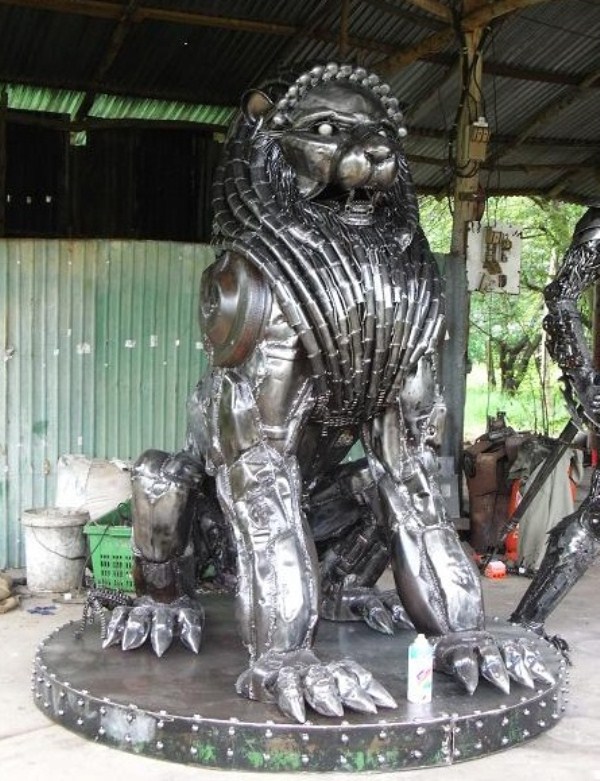 Impressive Scrap Metal Art (35 photos)