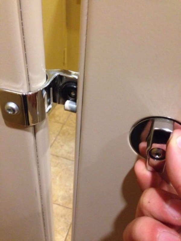 Annoying Little Things That Drive You Crazy (37 photos)