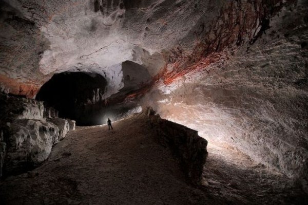 explorers uncover an entire world inside a cave 14 1