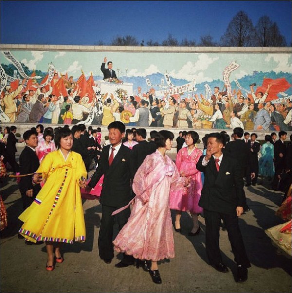 Uncensored Photos Of North Korea Through Instagram (41 photos)