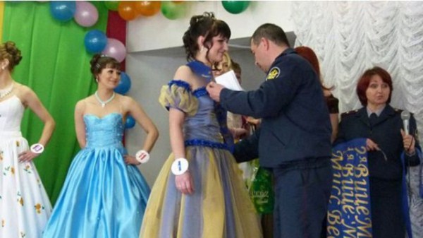 beauty pageant in russian prison 640 26 Beauty Pageant in Russian Prison (28 photos)