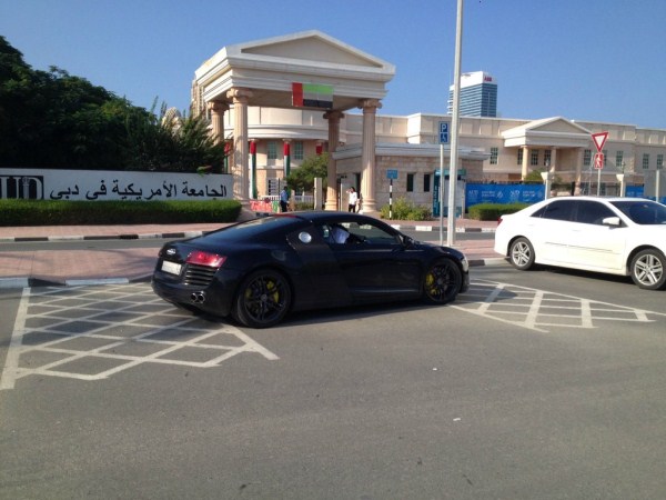 Students In Dubai Drive Ludicrously Expensive Cars (36 photos)