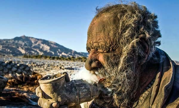 This Man Hasnt Bathed in 60 years (12 photos)