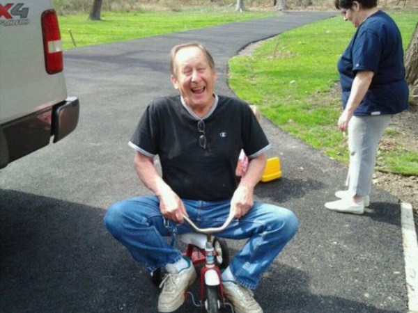 Old People Doing Funny Things (67 photos)