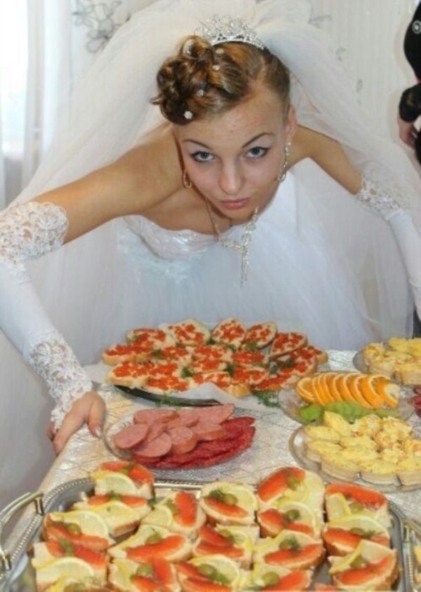 Totally Awkward Wedding Photos from Eastern Europe (38 photos)