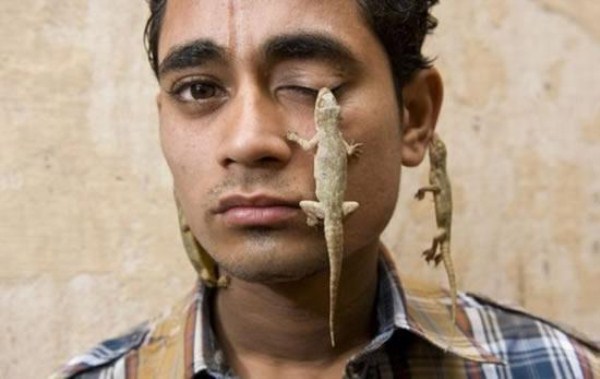 Real Life Lizardman From India (8 photos)