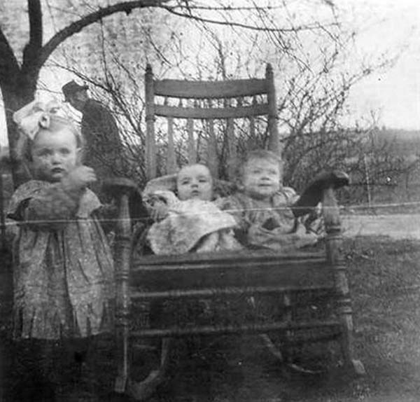 Bizarre And Creepy Photos (39 photos)